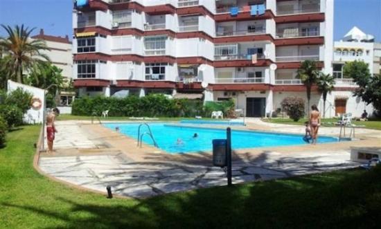 Apartament Amplio Piso Al Lado De La Playa En Nerja Zewnętrze zdjęcie